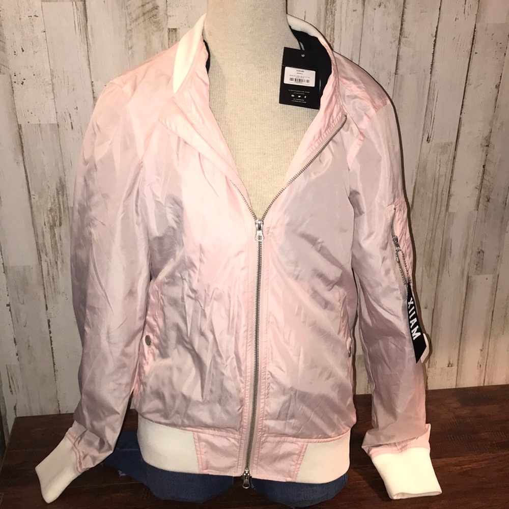 Woman's pink light weight jacket